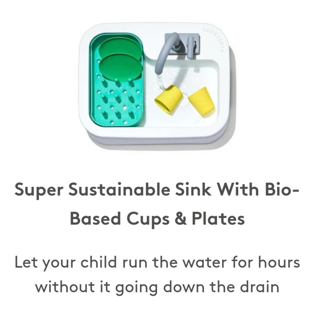 Lovevery Super Sustainable Sink with Bio-Based Cups and Plates